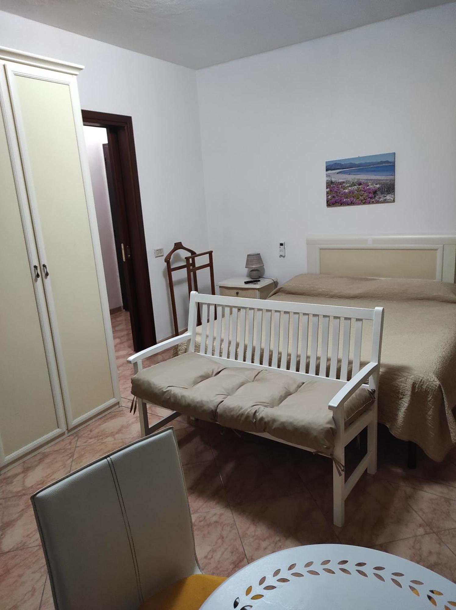 Monolocale Yellow Siniscola Εξωτερικό φωτογραφία